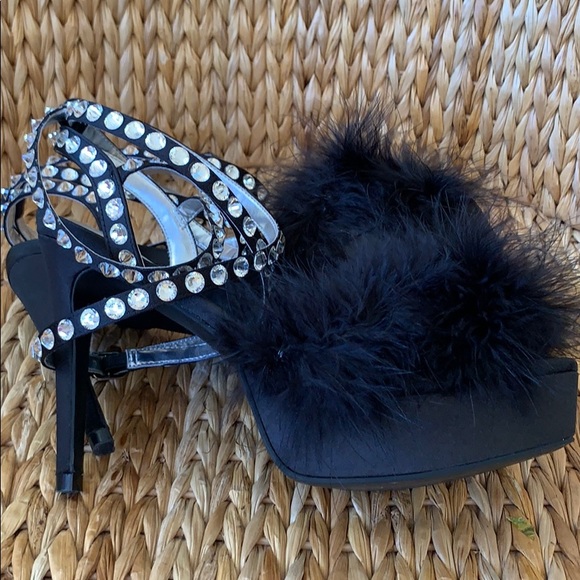 Sugar Thrillz Marabou & Rhinestone Platforms 9M - Picture 9 of 10